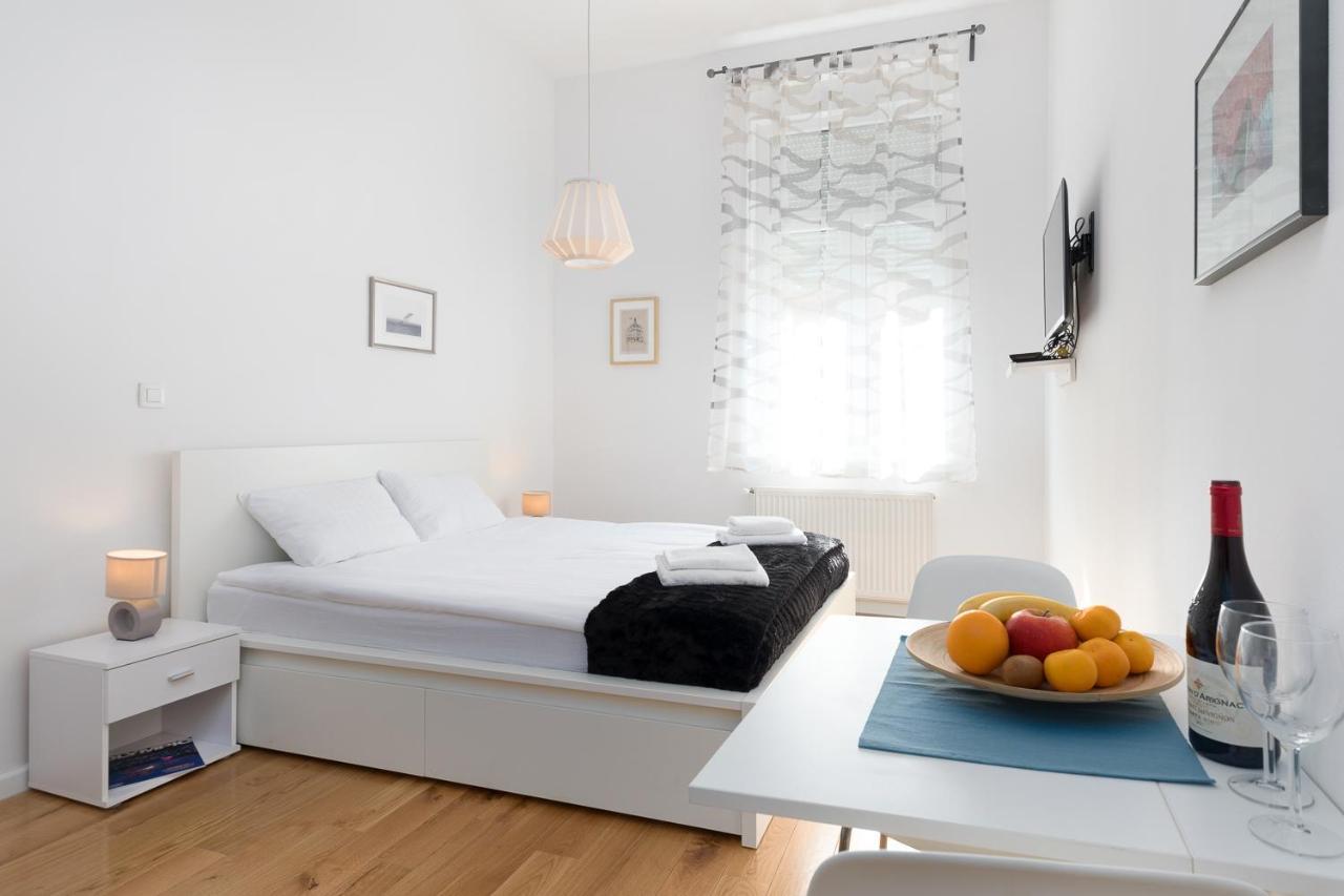 Modern Studio Near Park Zrinjevac And Main Square Zagreb Extérieur photo