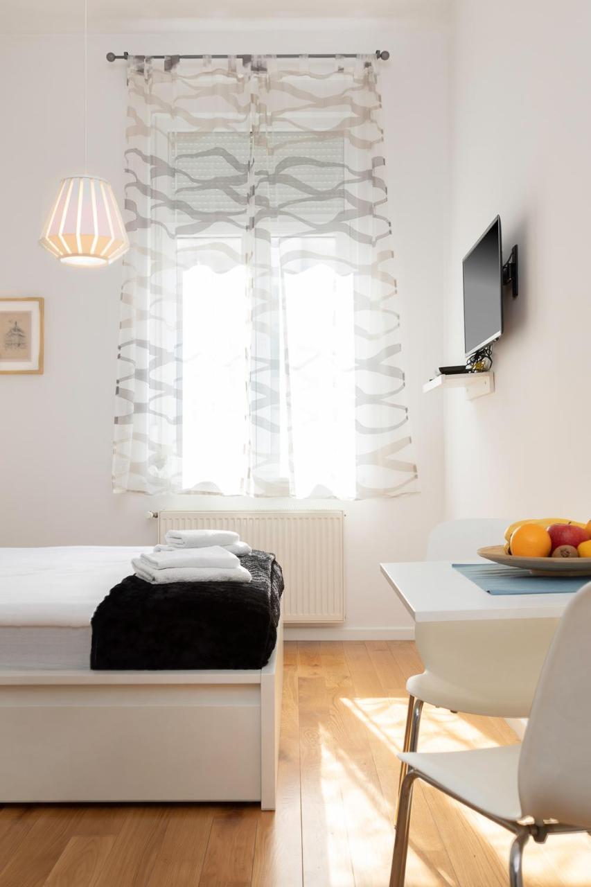 Modern Studio Near Park Zrinjevac And Main Square Zagreb Extérieur photo